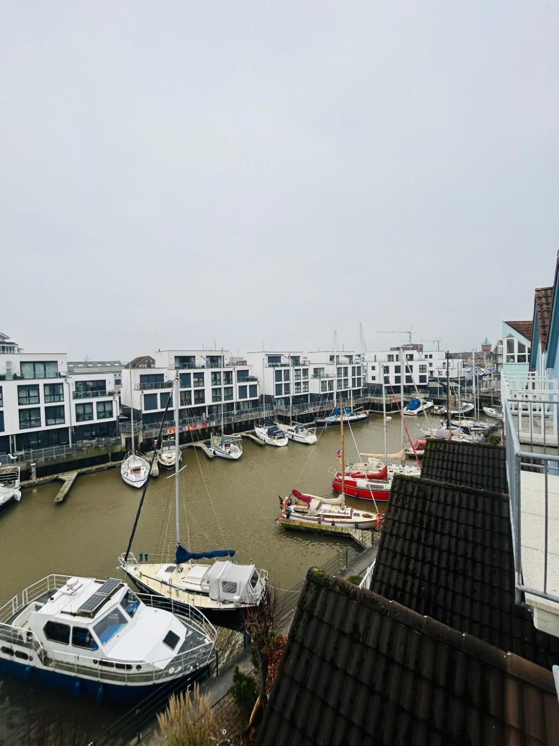 Hafenblick Marina Apartment Cuxhaven Exterior photo